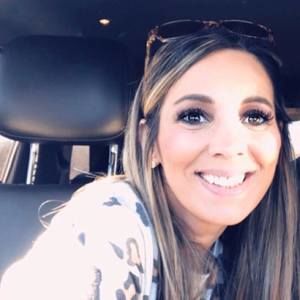 Meet your Posher, Leslie adam